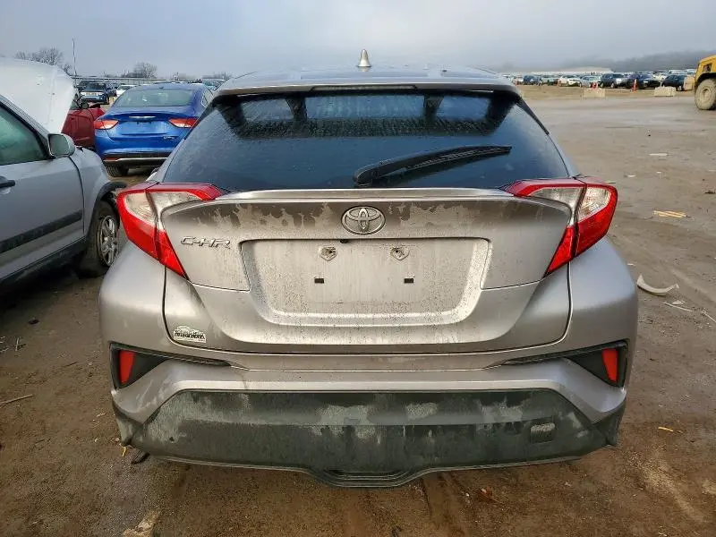 2019 TOYOTA C-HR XLE  