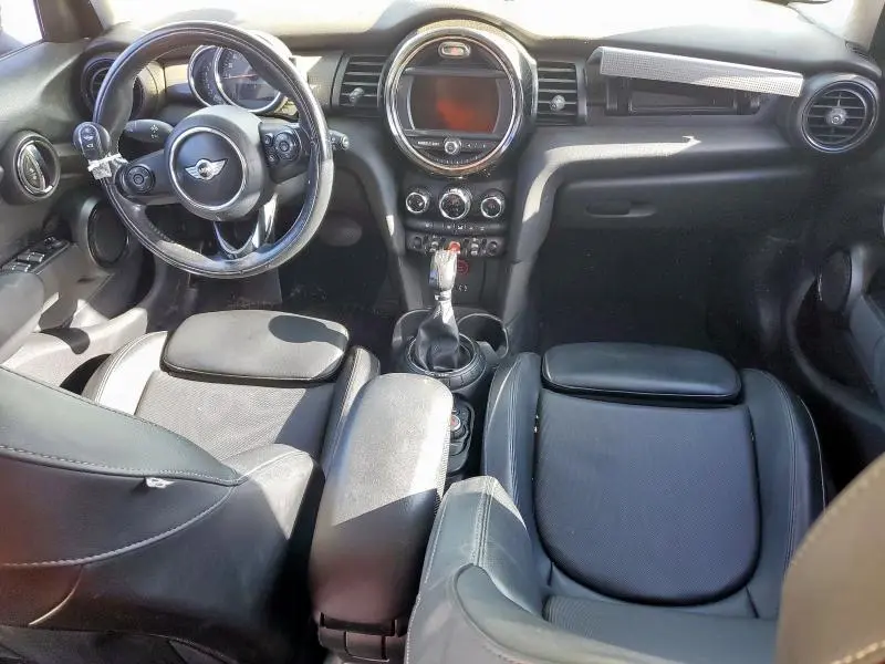 2015 MINI COOPER   