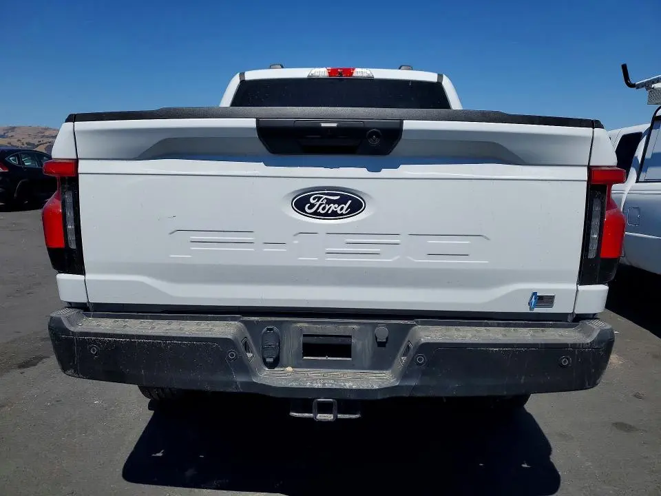 2024 FORD F150 LIGHTNING PRO  