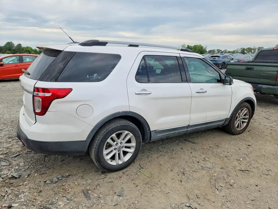 2011 FORD EXPLORER XLT  