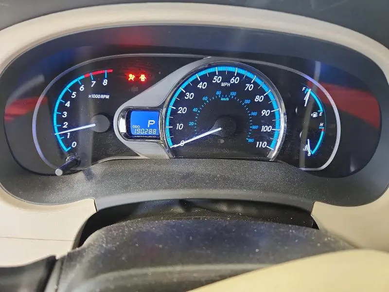 2011 TOYOTA SIENNA XLE 8-PASSENGER  