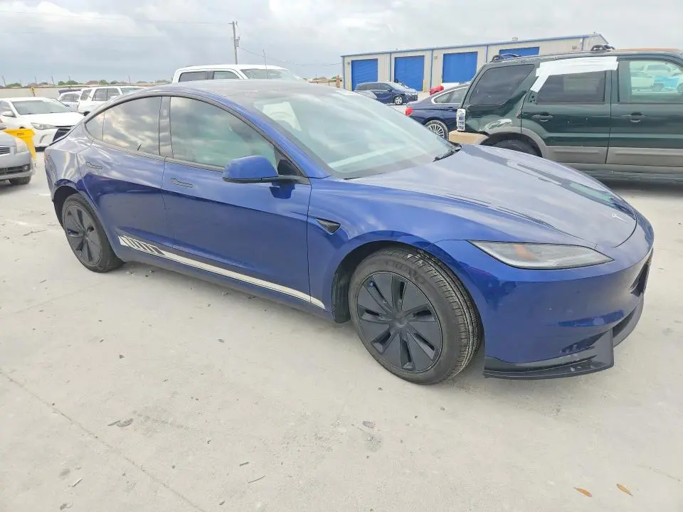 2024 TESLA MODEL 3   