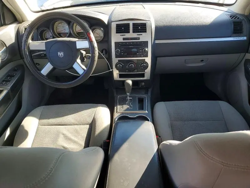 2010 DODGE CHARGER SXT  