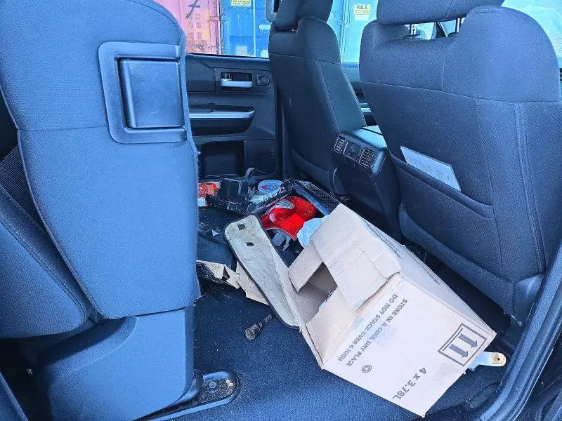 2015 TOYOTA TUNDRA CREWMAX SR5  