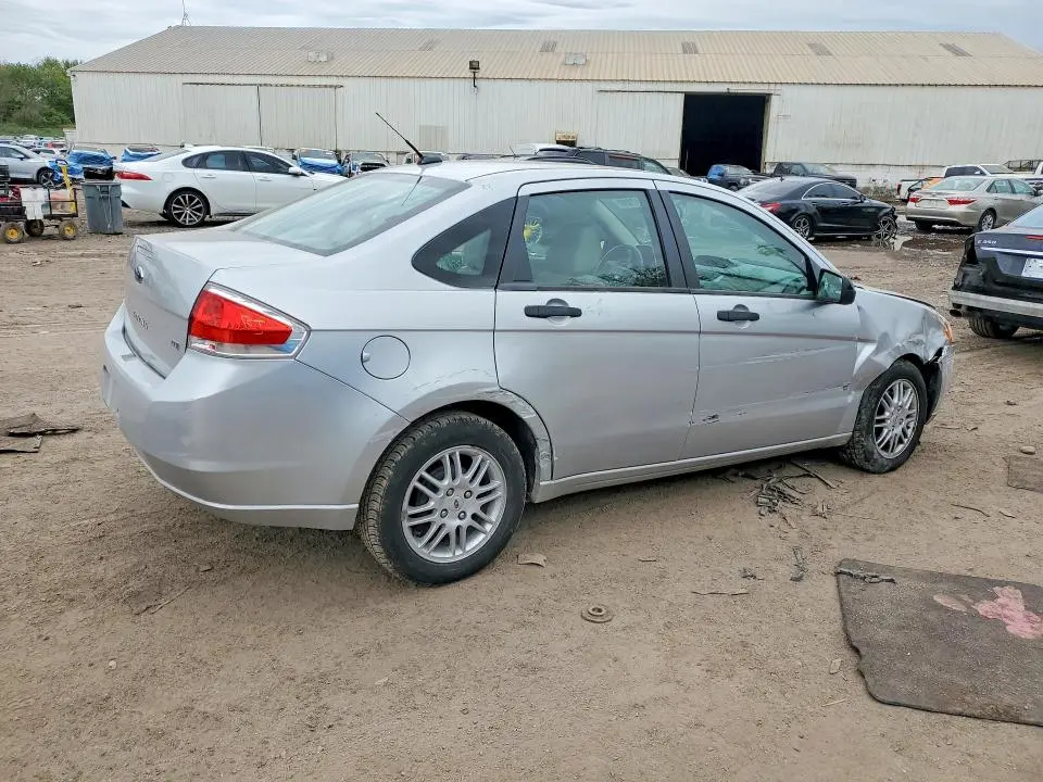 2011 FORD FOCUS SE  