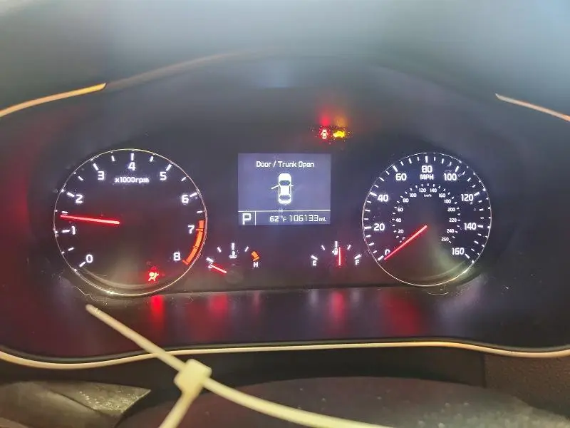 2016 KIA CADENZA LUXURY  