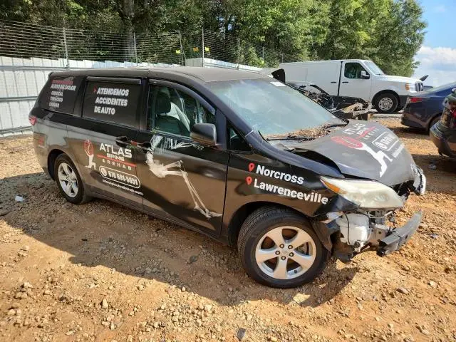 2017 TOYOTA SIENNA   