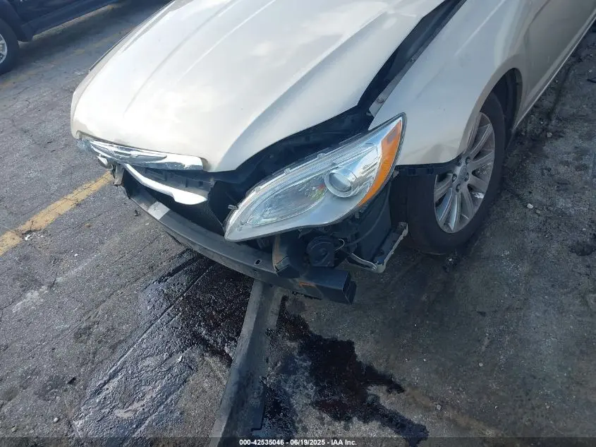 2014 CHRYSLER 200 TOURING