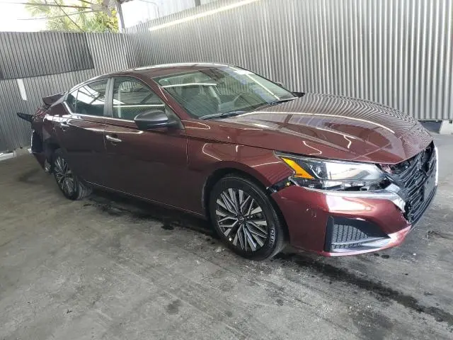 2025 NISSAN ALTIMA SV  