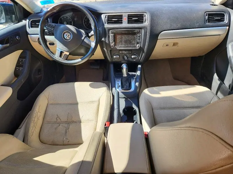 2013 VOLKSWAGEN JETTA SE  