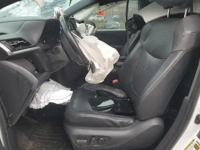 2021 TOYOTA SIENNA XSE  