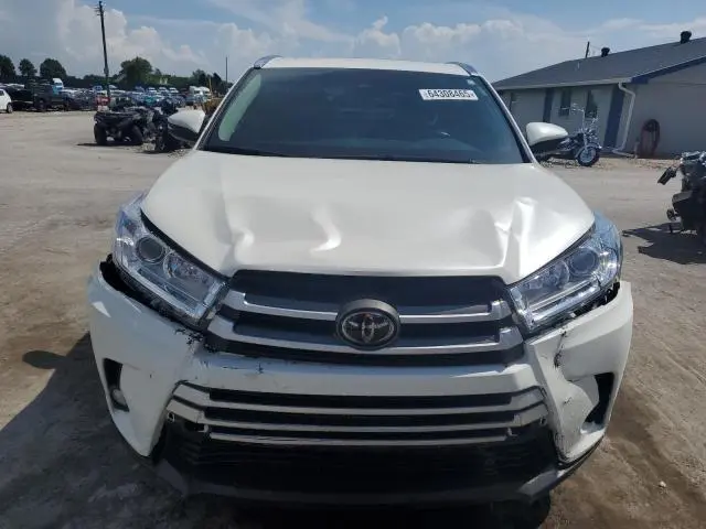 2018 TOYOTA HIGHLANDER SE  