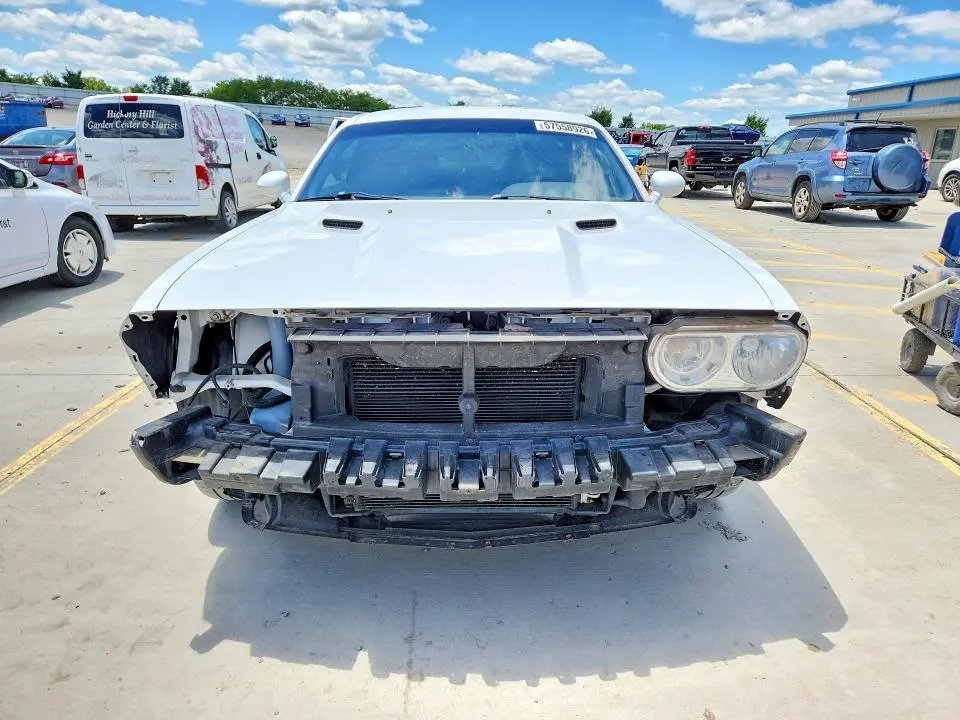 2010 DODGE CHALLENGER SE  
