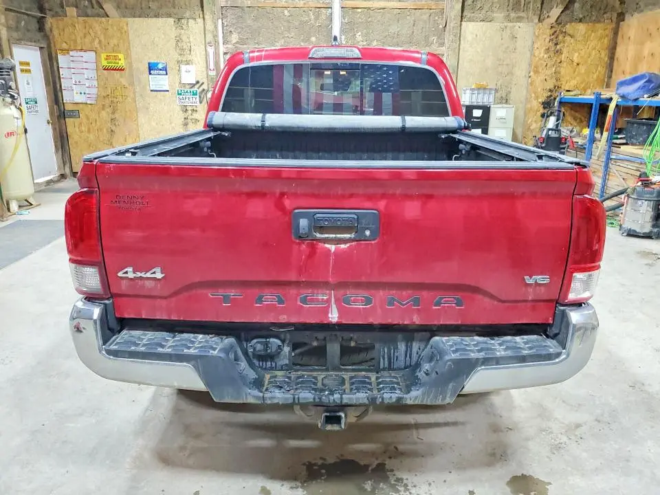2020 TOYOTA TACOMA SR5 V6  