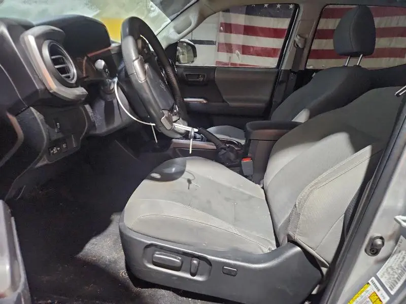 2022 TOYOTA TACOMA SR5 V6  