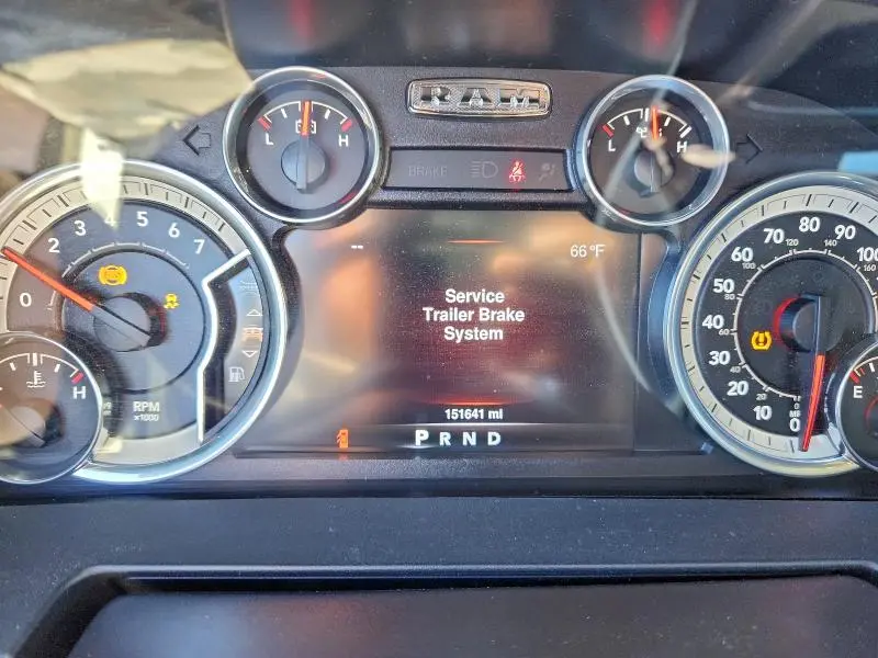2016 RAM 1500 LARAMIE  