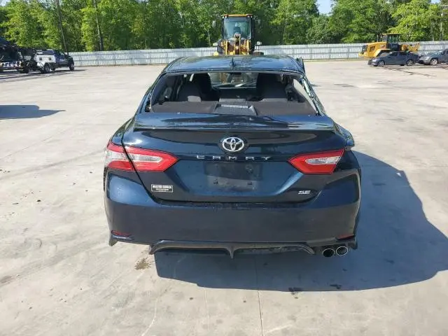2020 TOYOTA CAMRY SE  