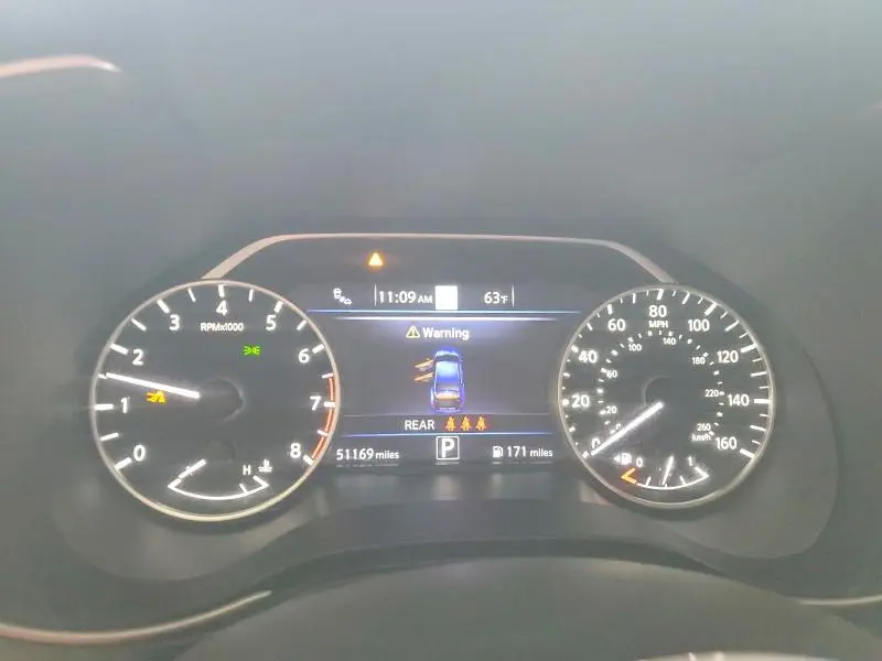 2023 NISSAN MAXIMA SV  
