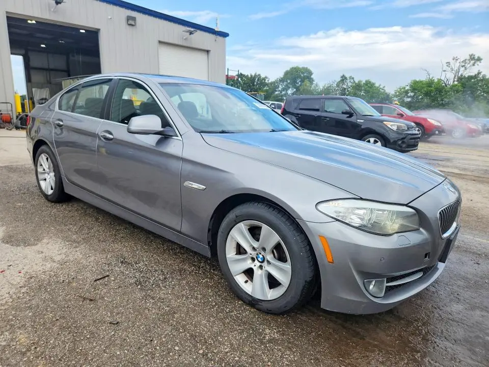 2013 BMW 528 XI  