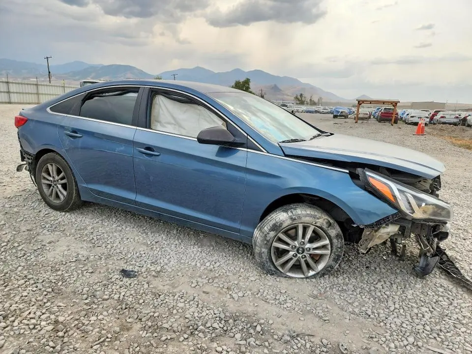 2017 HYUNDAI SONATA SE  