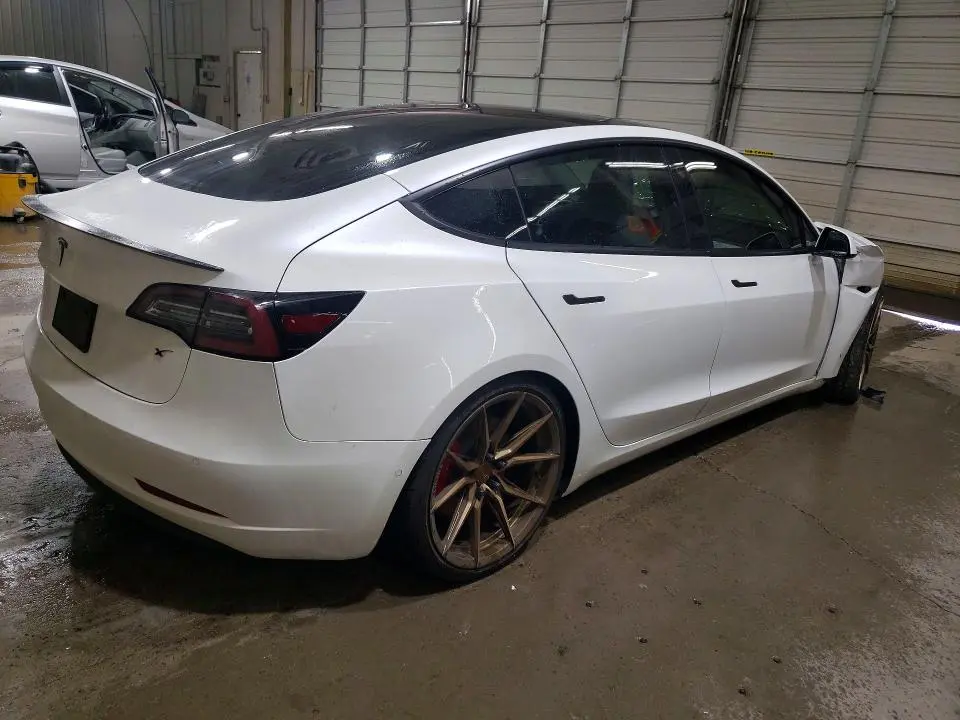 2020 TESLA MODEL 3   