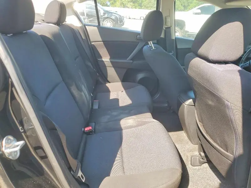 2011 MAZDA 3 I  