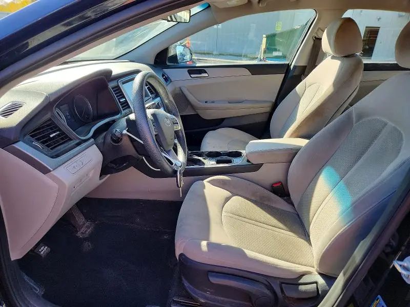 2019 HYUNDAI SONATA SE  