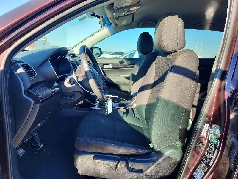 2015 KIA SORENTO LX  
