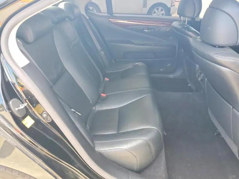 2010 LEXUS LS 460L  