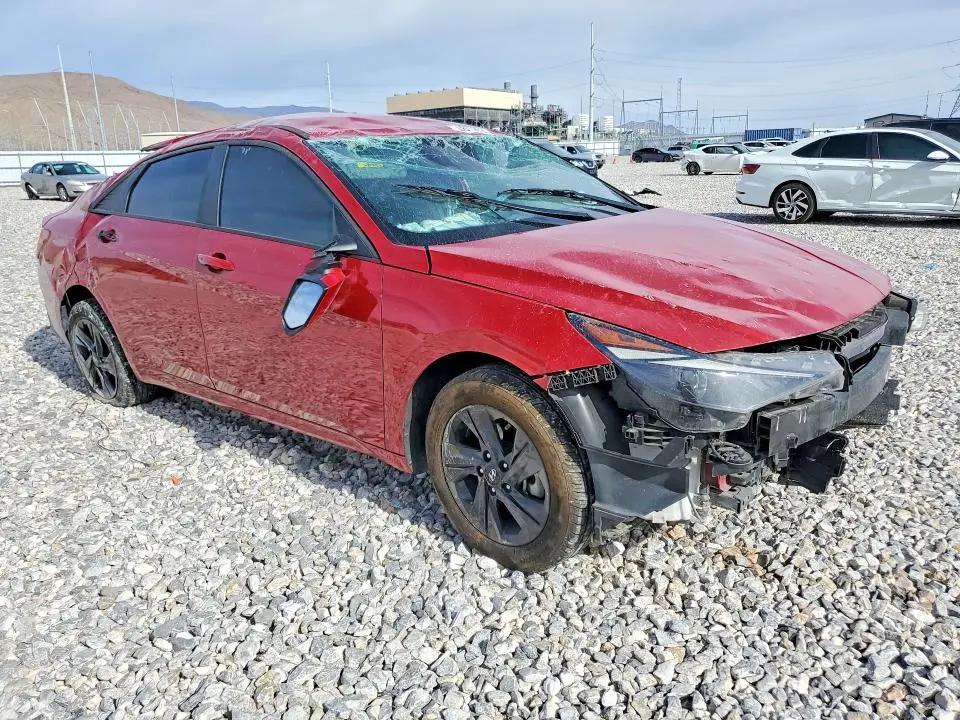 2023 HYUNDAI ELANTRA SEL  