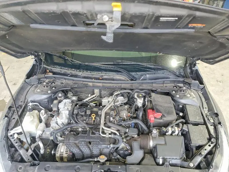2021 NISSAN ALTIMA SR  