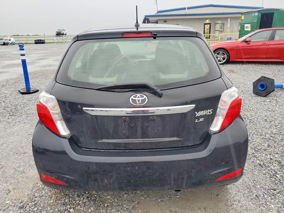 2012 TOYOTA YARIS 5-DOOR LE  