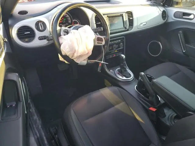 2019 VOLKSWAGEN BEETLE SE  