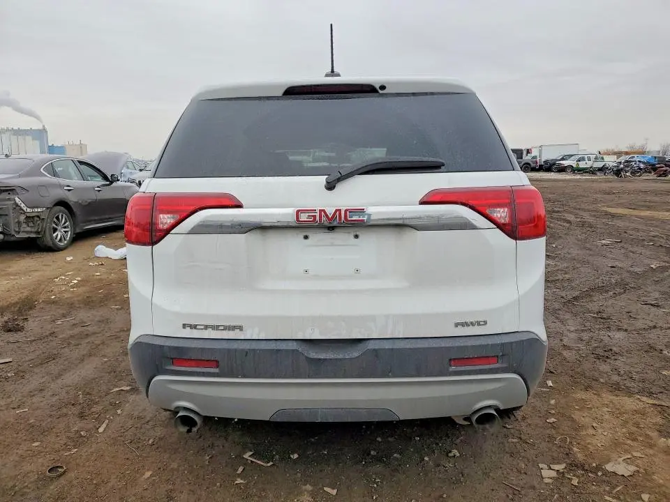 2018 GMC ACADIA SLE  