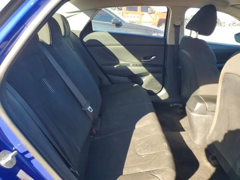 2021 HYUNDAI ELANTRA SEL  