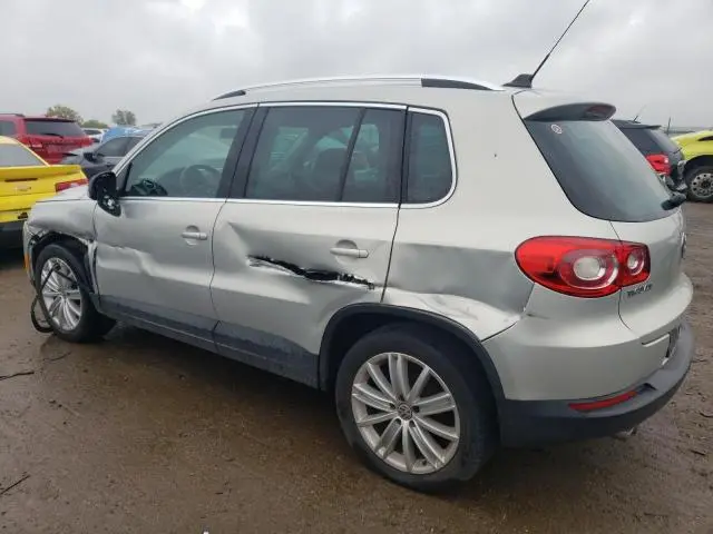 2010 VOLKSWAGEN TIGUAN S