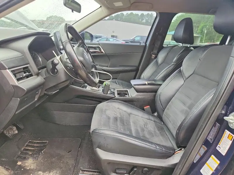 2022 MITSUBISHI OUTLANDER SE  