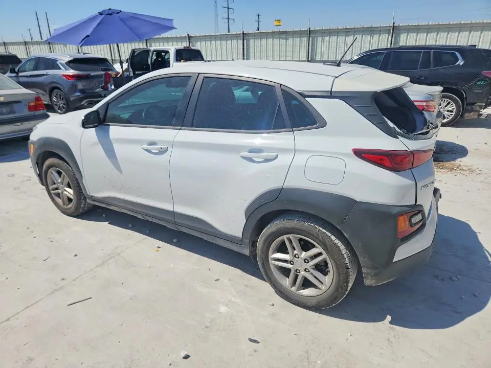 2021 HYUNDAI KONA SE  