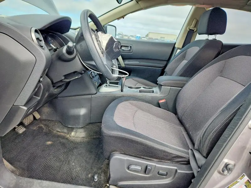 2013 NISSAN ROGUE S  