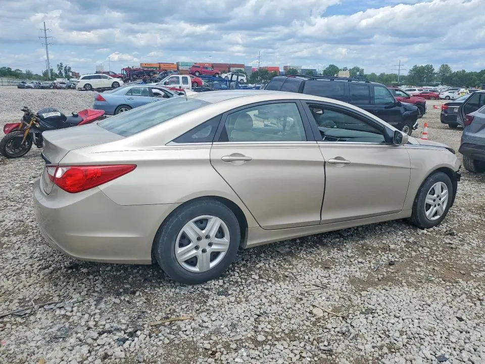 2012 HYUNDAI SONATA GLS  