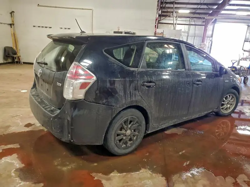 2015 TOYOTA PRIUS V   