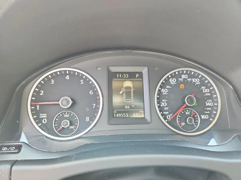 2015 VOLKSWAGEN TIGUAN S  