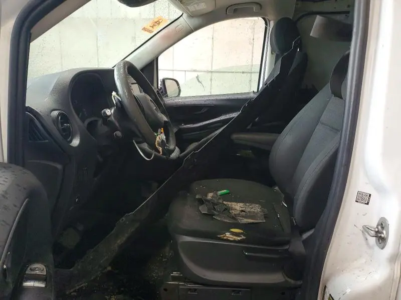2017 MERCEDES-BENZ METRIS   