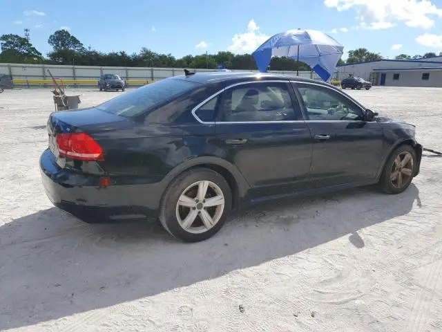 2013 VOLKSWAGEN PASSAT SE  
