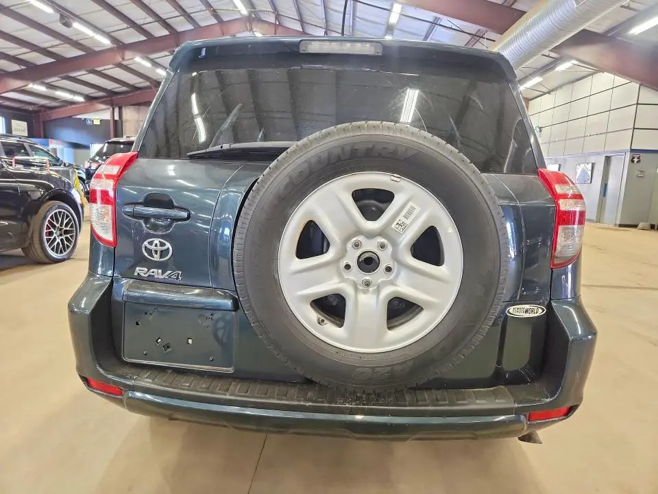 2011 TOYOTA RAV4 BASE  