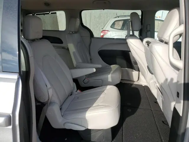 2017 CHRYSLER PACIFICA TOURING L PLUS  