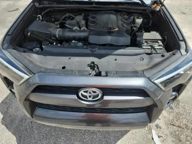 2018 TOYOTA 4RUNNER SR5  