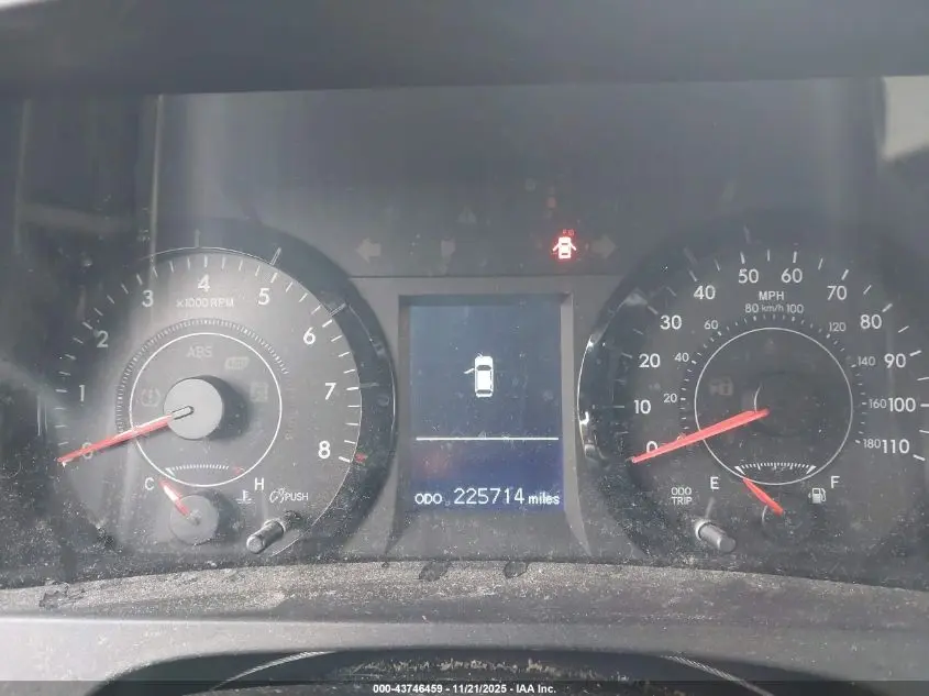 2015 TOYOTA SIENNA LE 8 PASSENGER