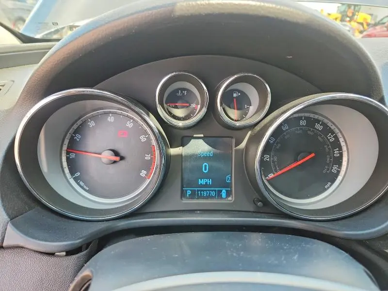 2011 BUICK REGAL CXL  
