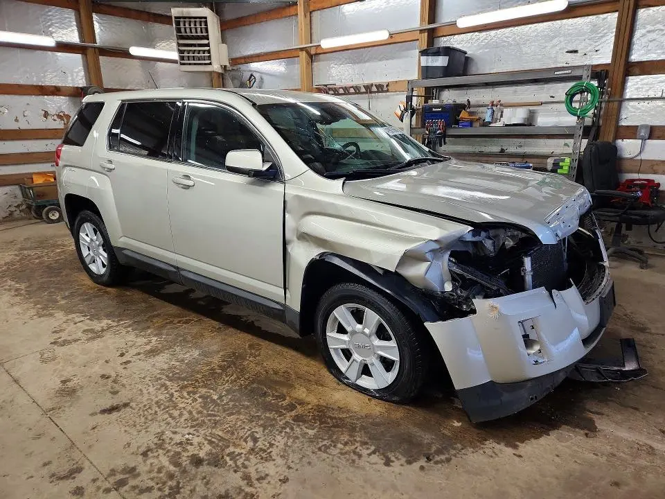 2013 GMC TERRAIN SLE  